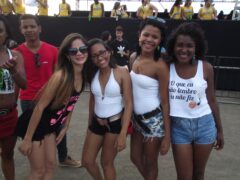 Oktober 10 Anos